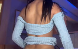 Novinha Atrevida Arranca a Camisinha e Pede Sexo no Pelo