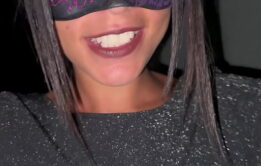 Novinha Devassa no Swing e Safadeza Sem Limites na Rua com Corno